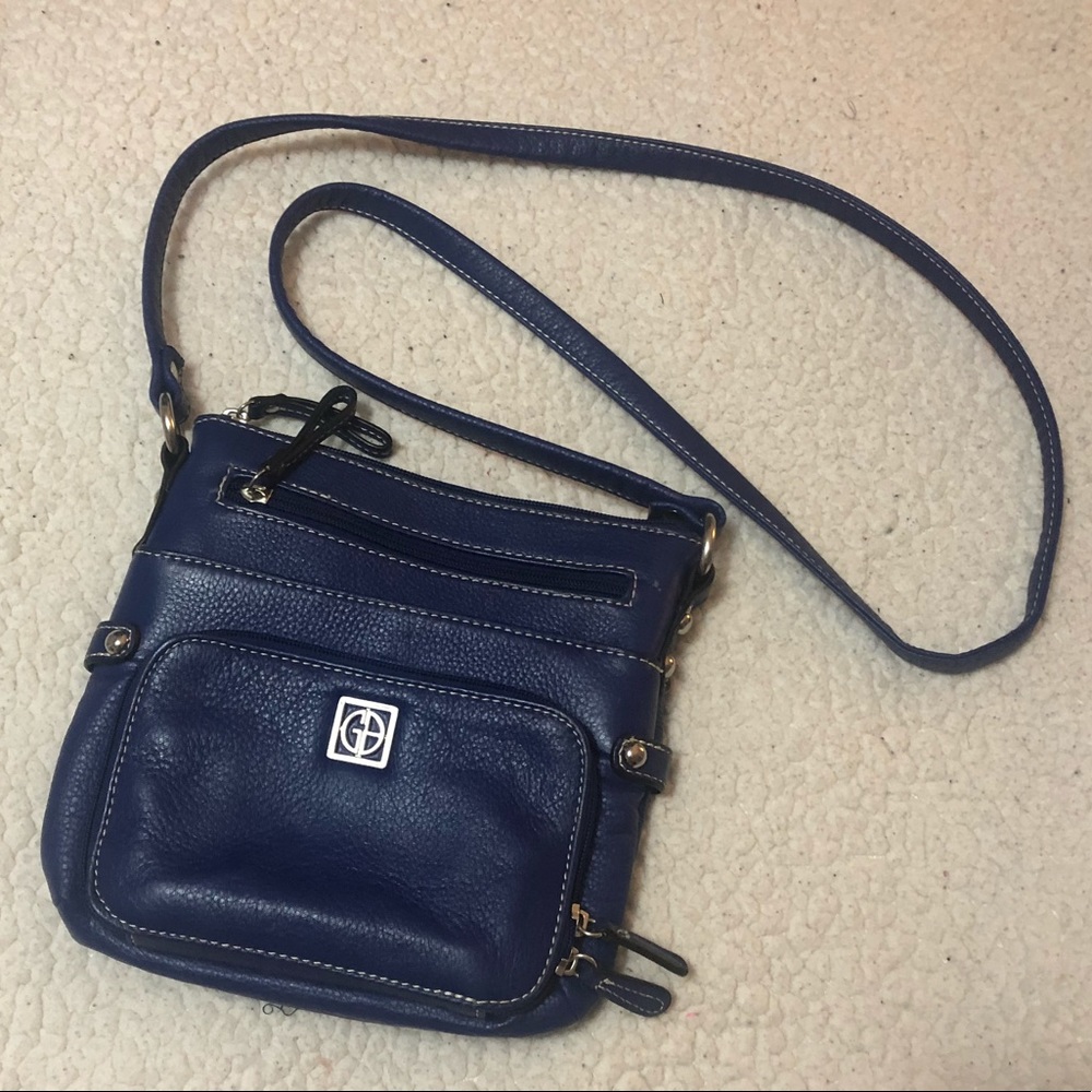 🔵NWOT GIANI BERNINI crossbody bag🔵
